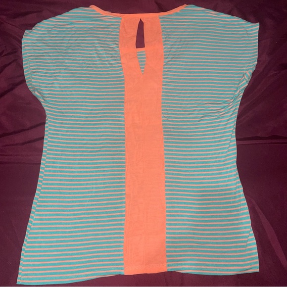 Robin K Top - Picture 2 of 2